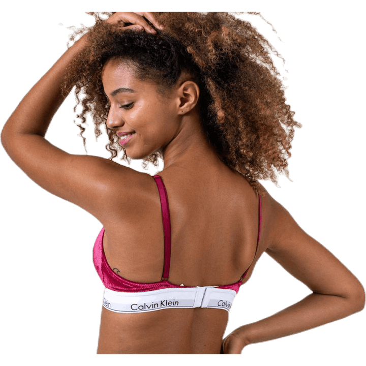 Unlined Triangle Red