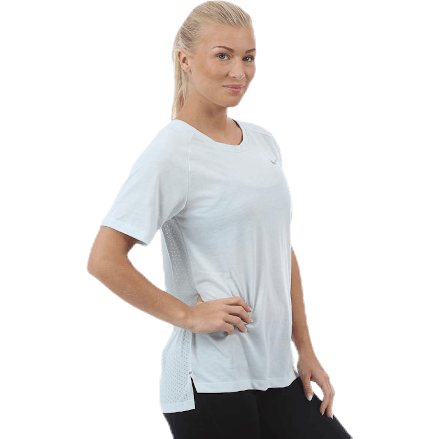 Tailwind Breathe Top Green/Grey