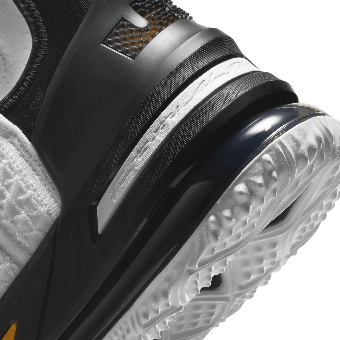 LeBron XVIII