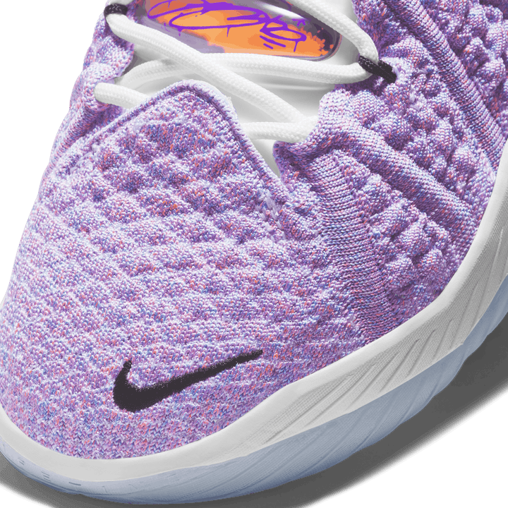 LeBron XVIII
