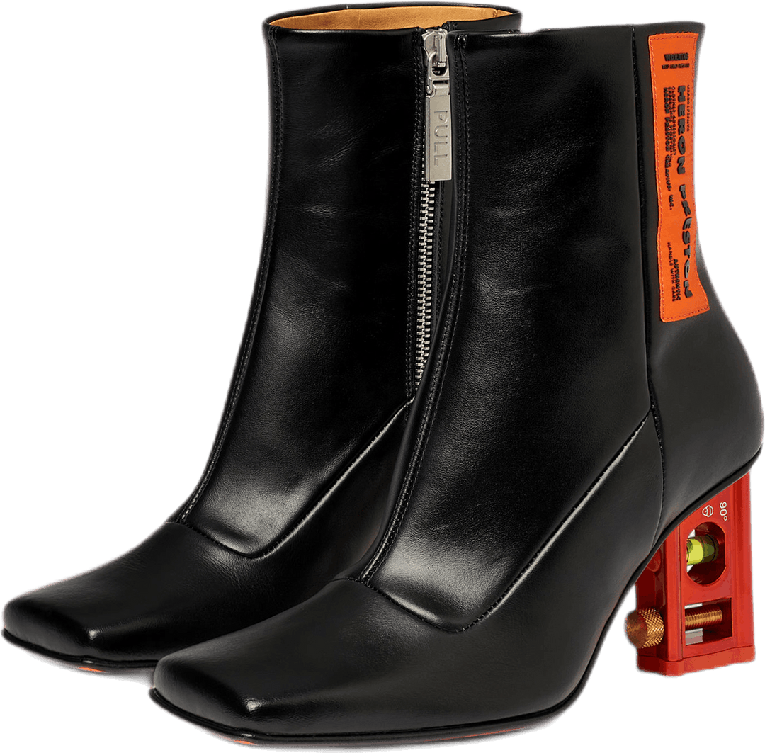 Level Booite Leather Black