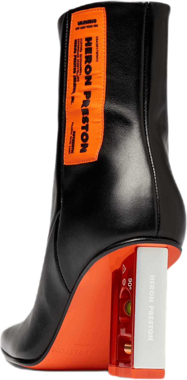 Level Booite Leather Black